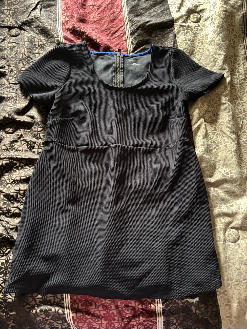 Motherhood Maternity Black Textured Short-Sleeve blouse